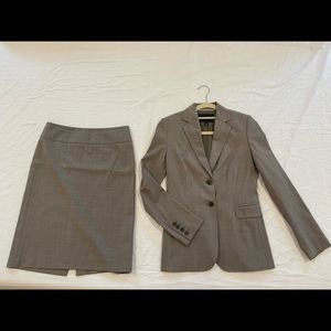 Banana Republic Suit Jacket / Skirt Size 0